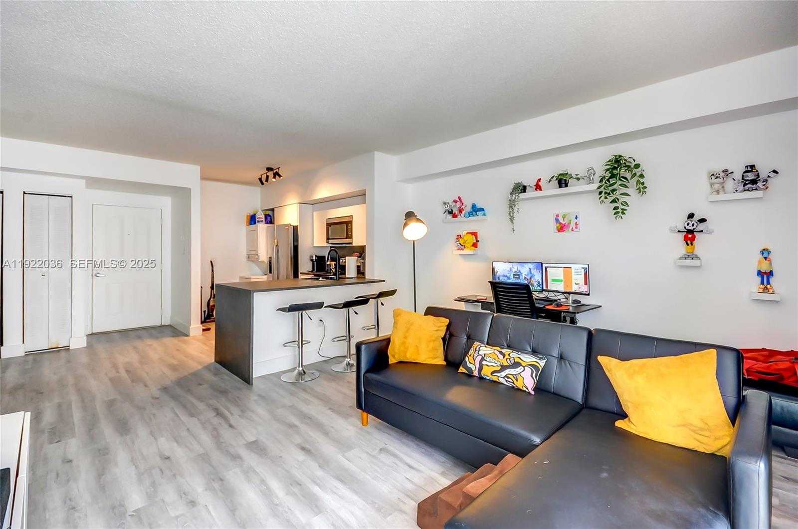 Small Image of 5077 NORTH WEST 7TH ST #1216, Miami Number 5