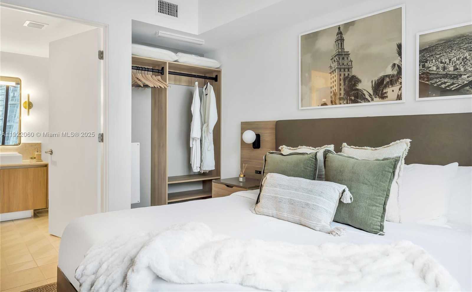 Small Image of 159 NORTH EAST 6TH ST #3209, Miami Number 12