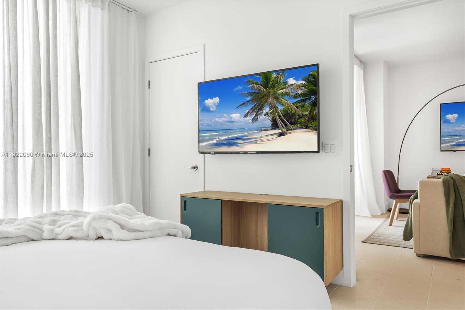 Small Image of 159 NORTH EAST 6TH ST #3209, Miami Number 15