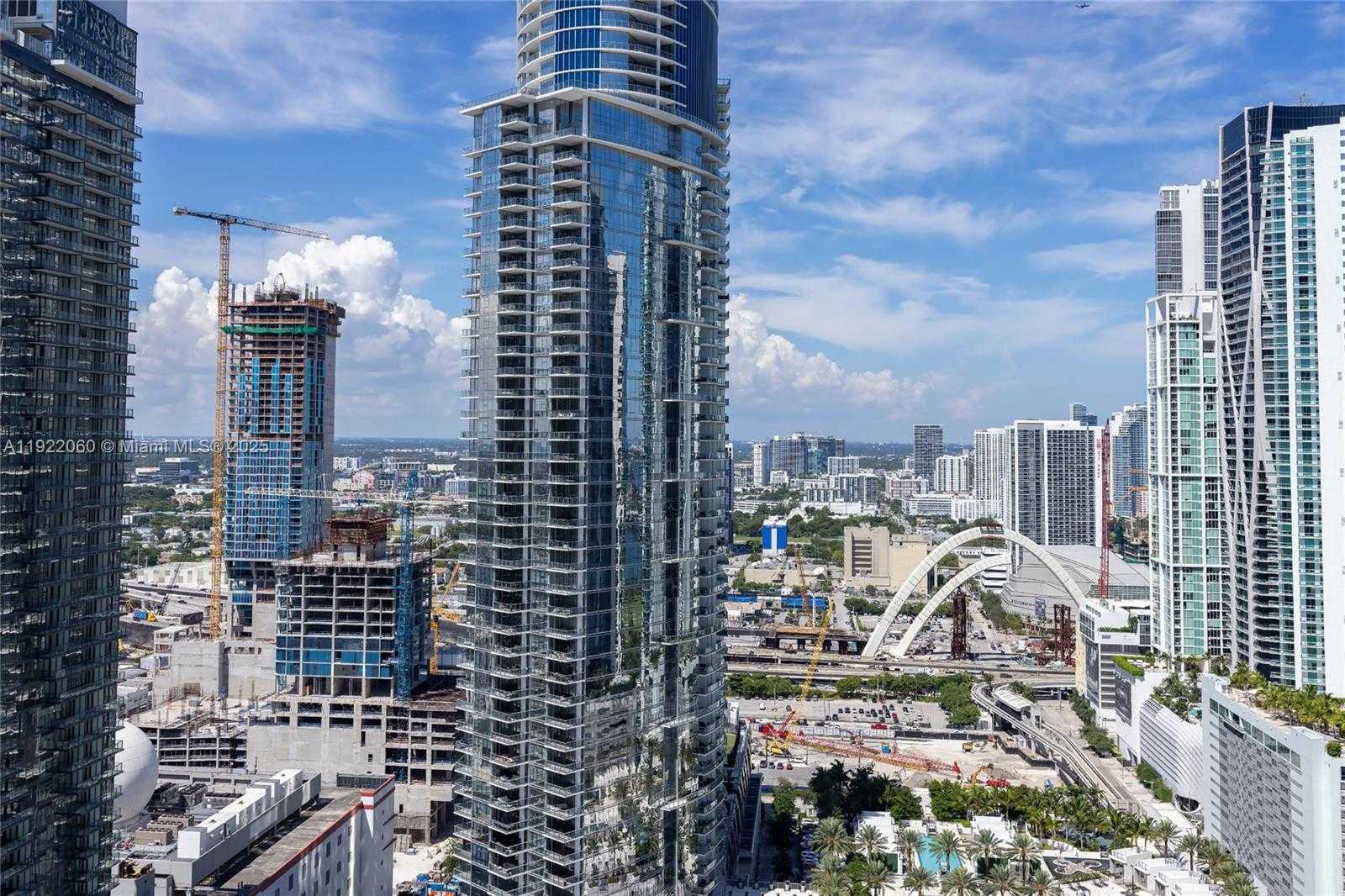 Small Image of 159 NORTH EAST 6TH ST #3209, Miami Number 26