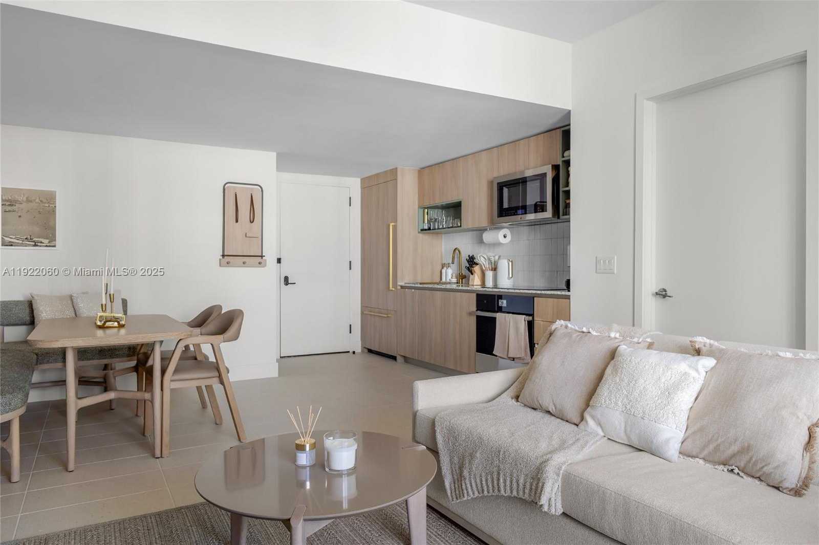 Small Image of 159 NORTH EAST 6TH ST #3209, Miami Number 4