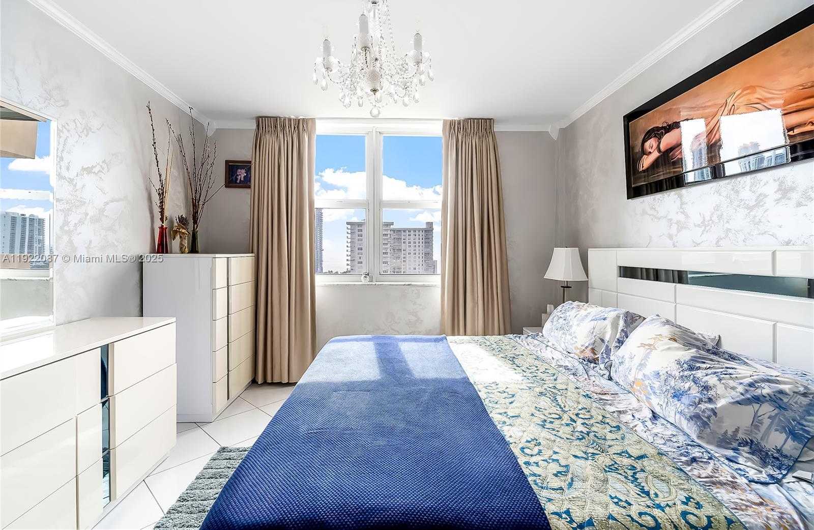 Small Image of 250 174TH ST #1704, Sunny Isles Beach Number 22