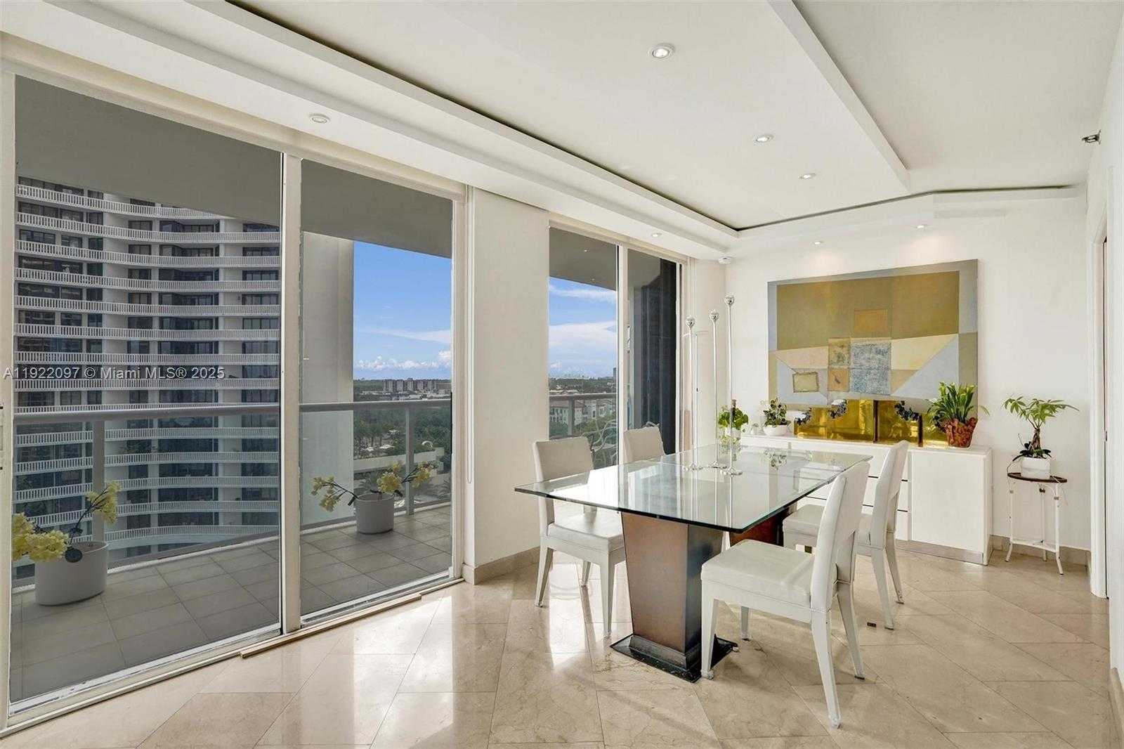 Small Image of 4000 ISLAND BLVD #1007, Aventura Number 16