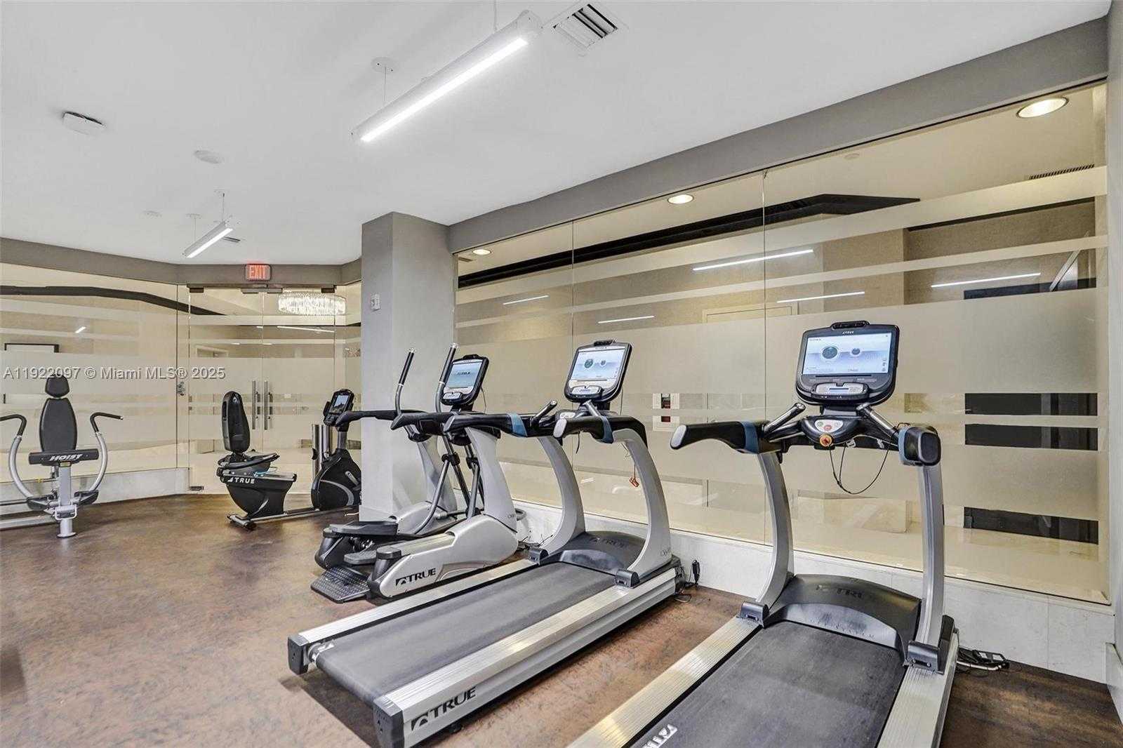 Small Image of 4000 ISLAND BLVD #1007, Aventura Number 73