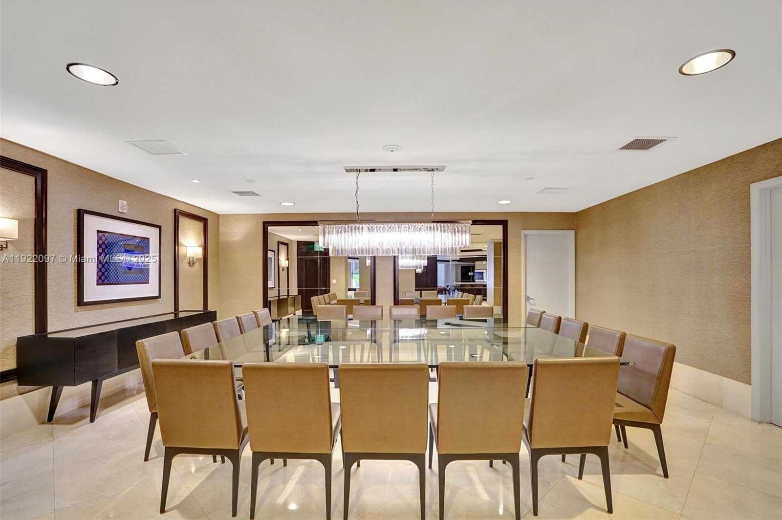 Small Image of 4000 ISLAND BLVD #1007, Aventura Number 74