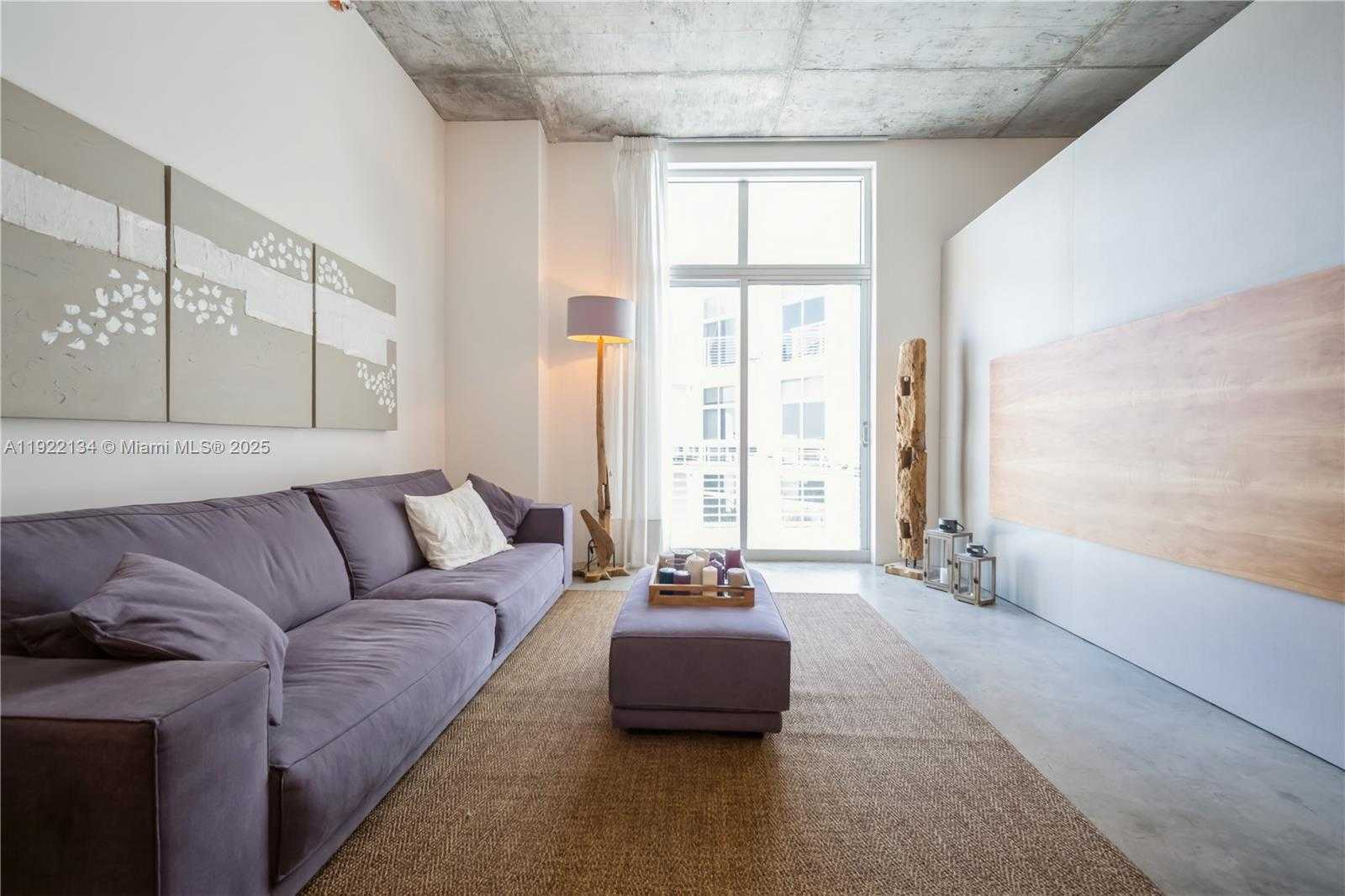 Small Image of 2001 MERIDIAN AVE #512, Miami Beach Number 11