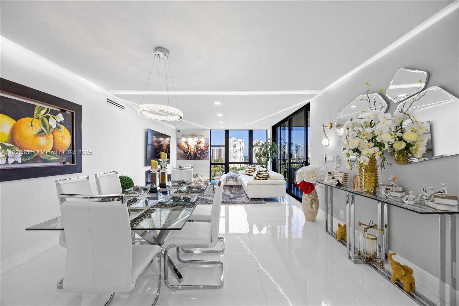 Imagen de Pequeño Objeto