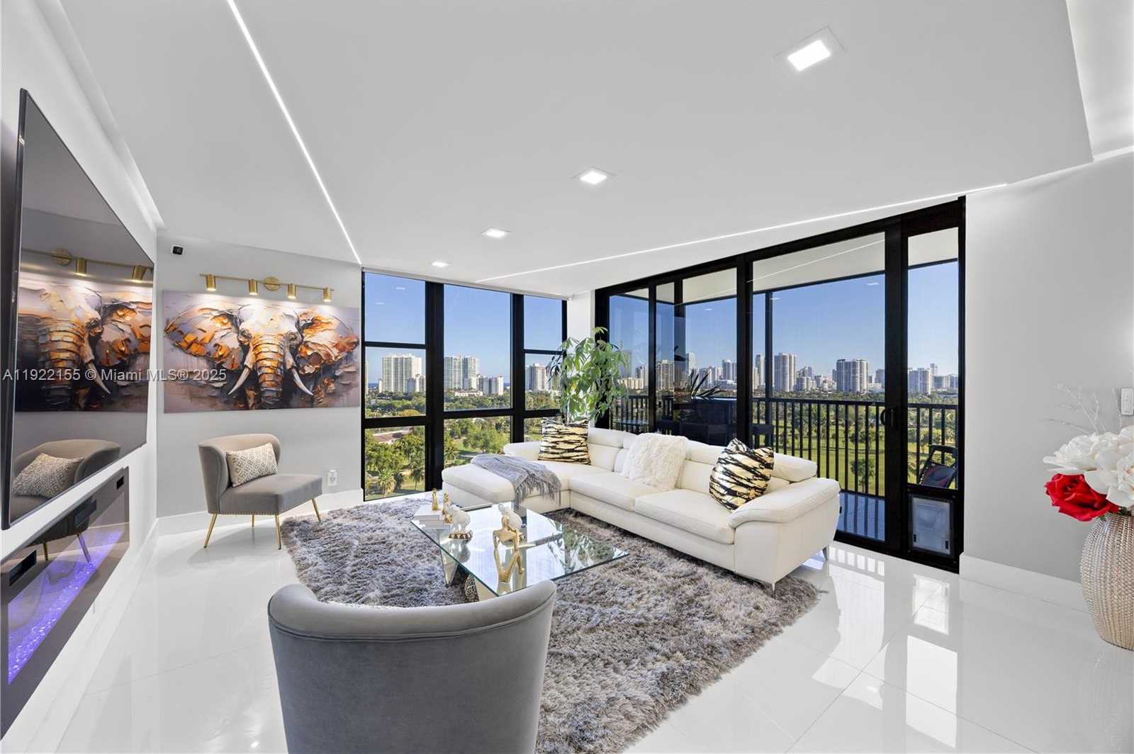 Imagen de Pequeño Objeto