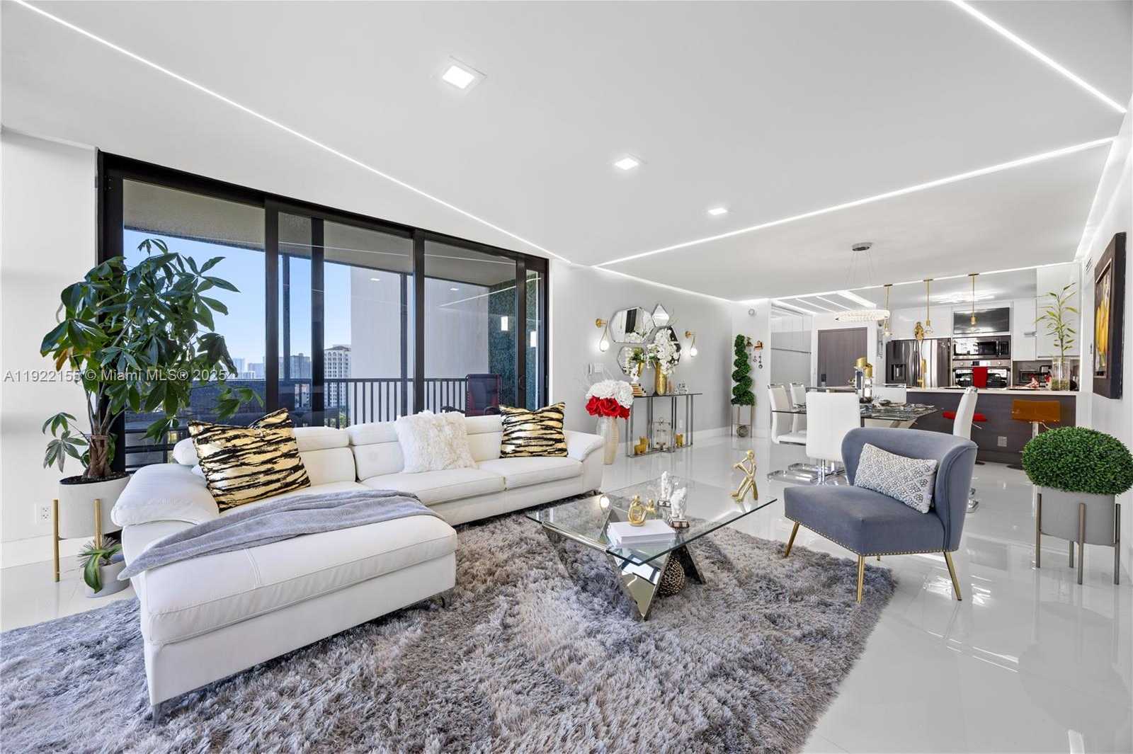 Imagen de Pequeño Objeto