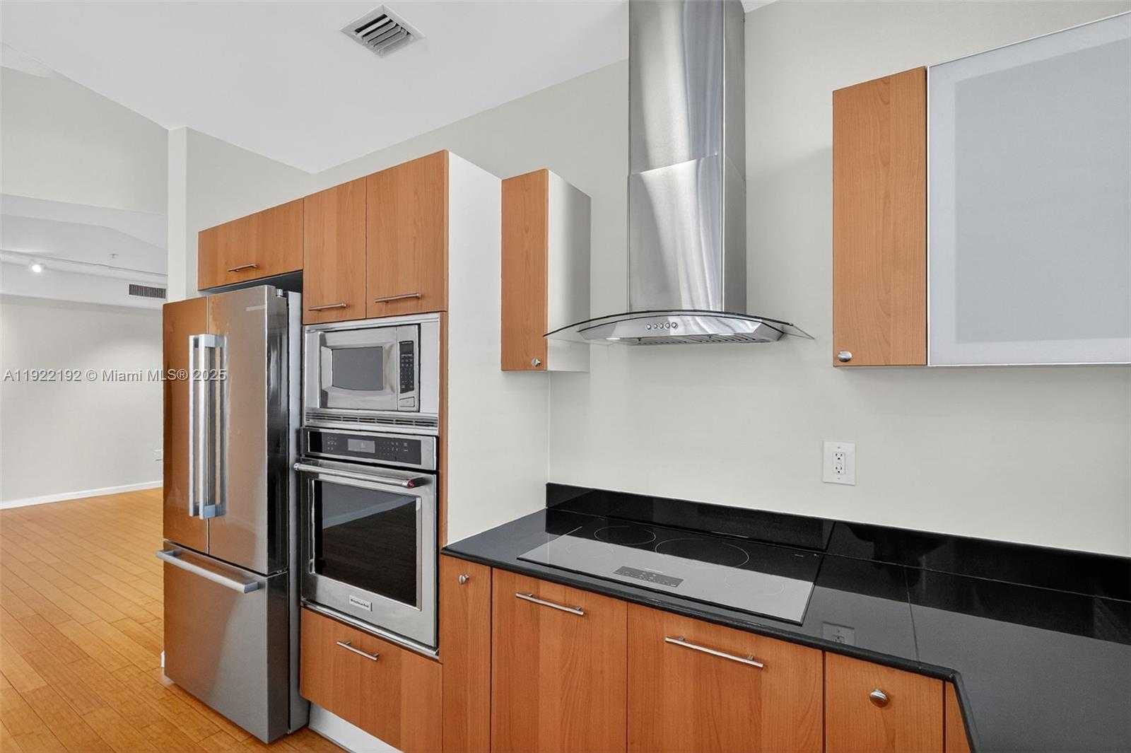 Small Image of 5970 INDIAN CREEK DR #203, Miami Beach Number 11