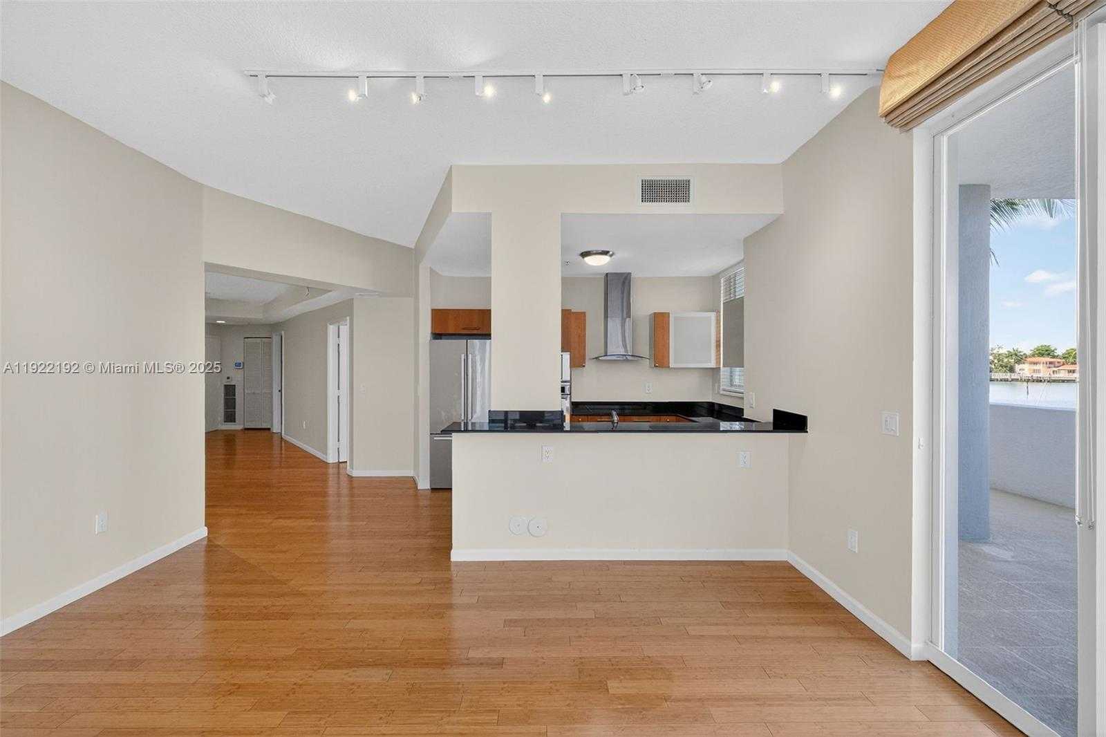 Small Image of 5970 INDIAN CREEK DR #203, Miami Beach Number 18