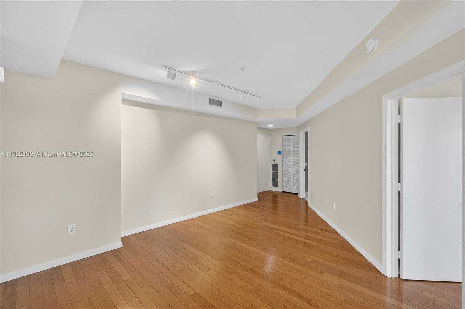 Small Image of 5970 INDIAN CREEK DR #203, Miami Beach Number 19