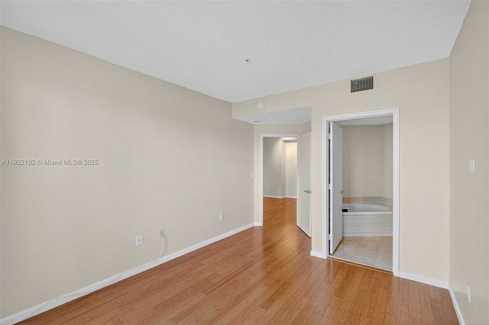 Small Image of 5970 INDIAN CREEK DR #203, Miami Beach Number 25