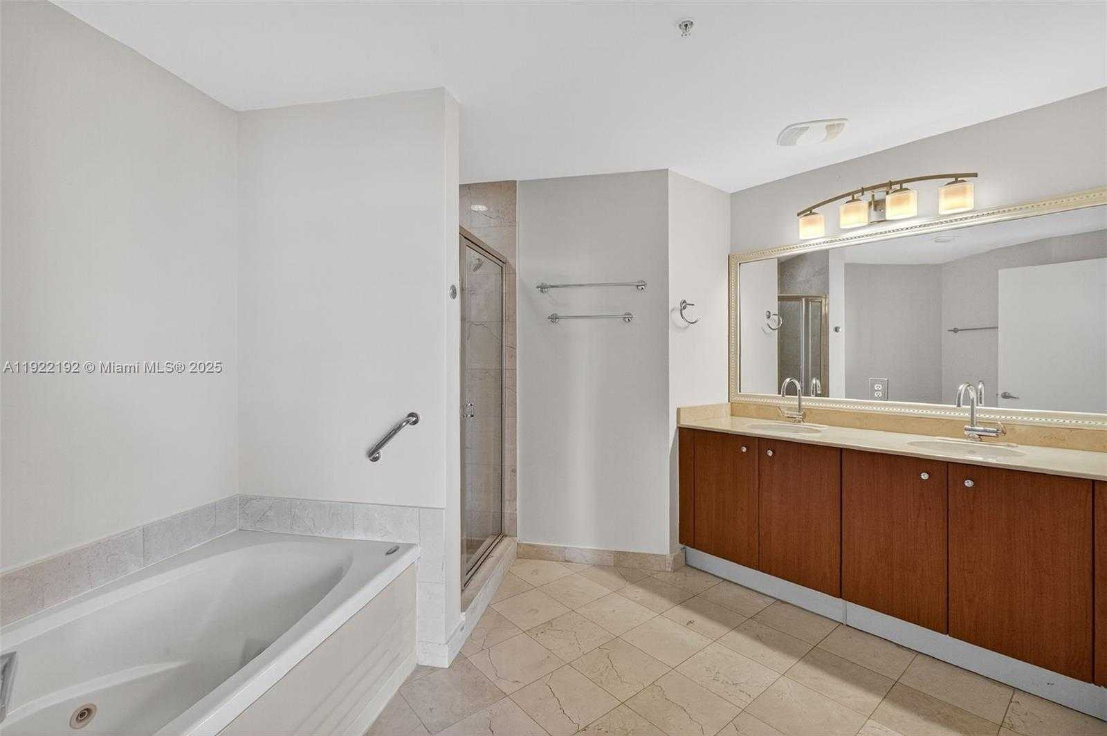 Small Image of 5970 INDIAN CREEK DR #203, Miami Beach Number 27