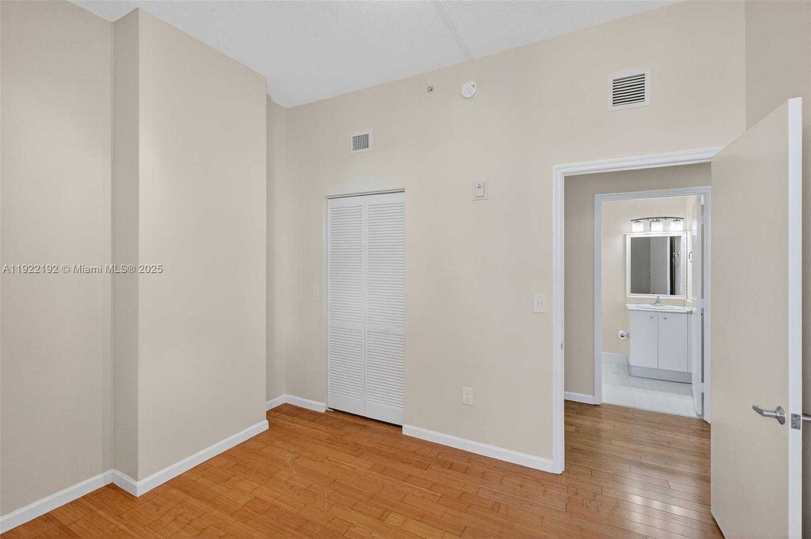 Small Image of 5970 INDIAN CREEK DR #203, Miami Beach Number 31