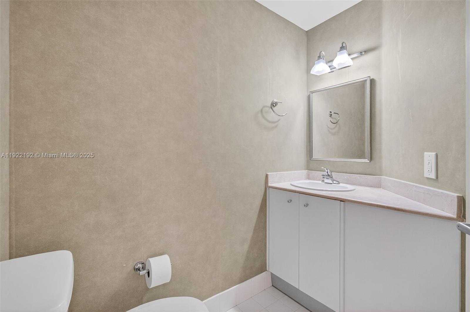 Small Image of 5970 INDIAN CREEK DR #203, Miami Beach Number 35