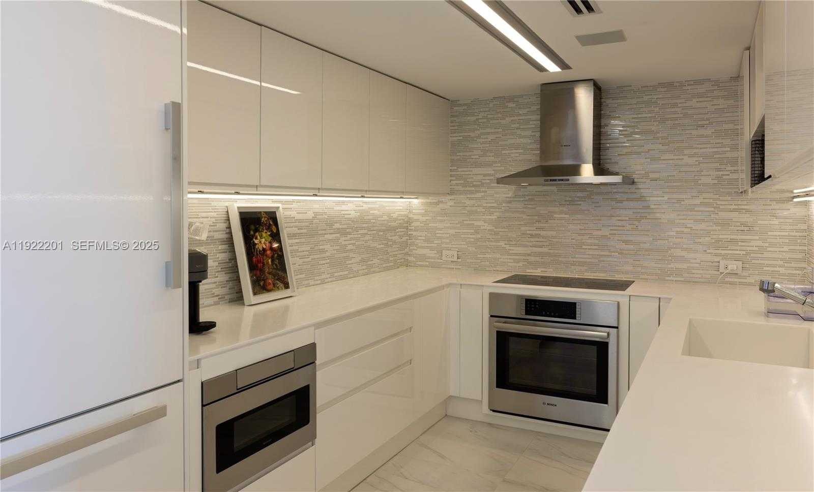 Small Image of 11 ISLAND AVE #PH6, Miami Beach Number 11