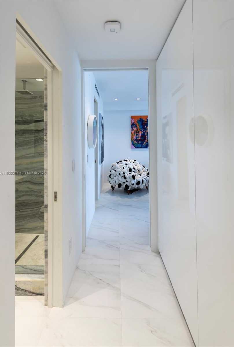 Small Image of 11 ISLAND AVE #PH6, Miami Beach Number 15