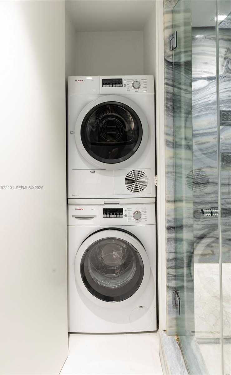 Small Image of 11 ISLAND AVE #PH6, Miami Beach Number 22