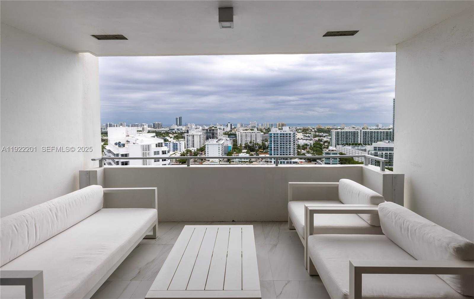 Small Image of 11 ISLAND AVE #PH6, Miami Beach Number 8