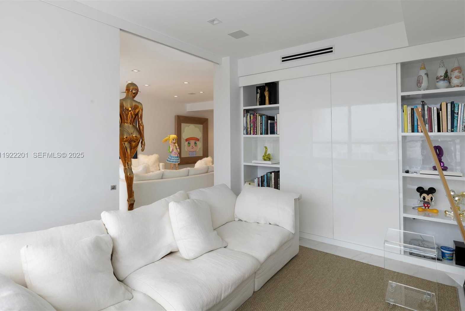 Small Image of 11 ISLAND AVE #PH6, Miami Beach Number 9