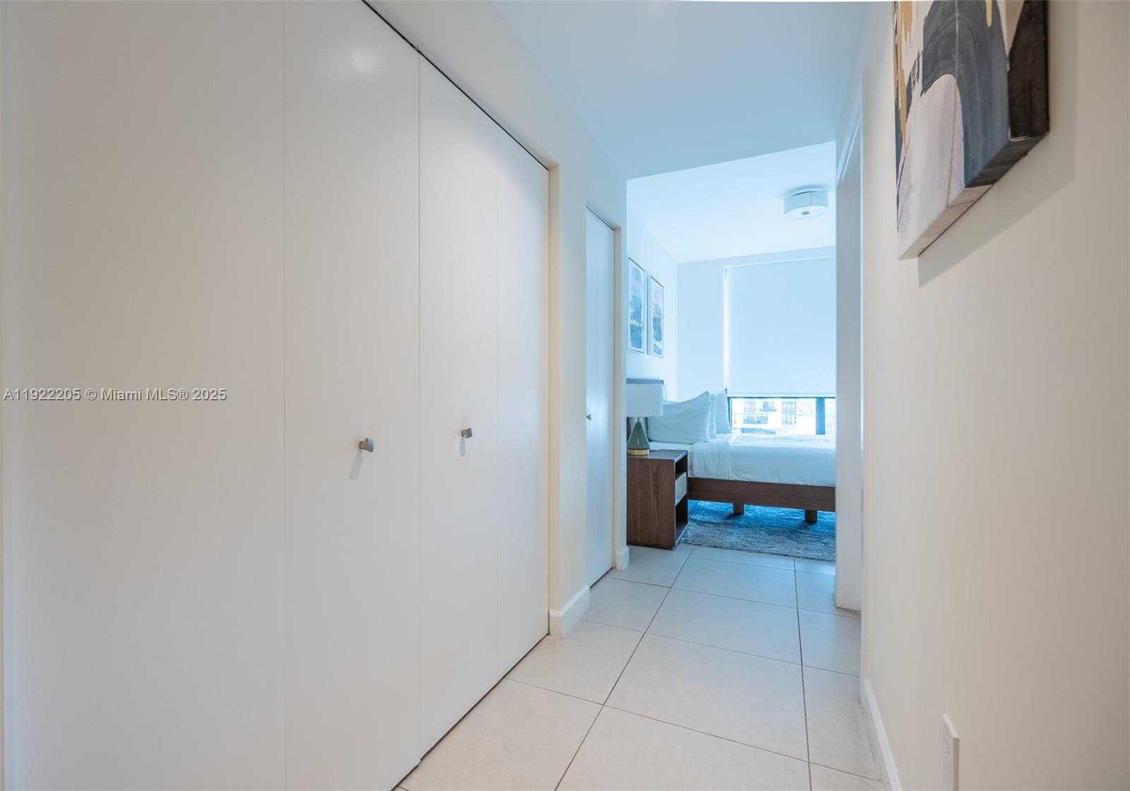 Small Image of Doral Number 15