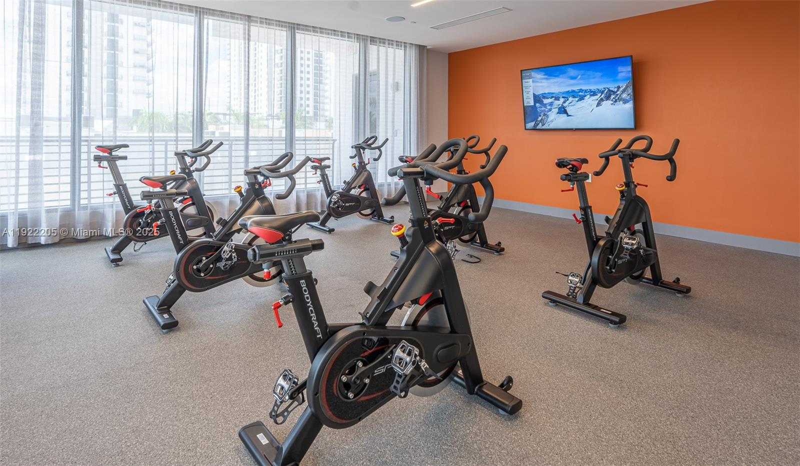 Small Image of Doral Number 22