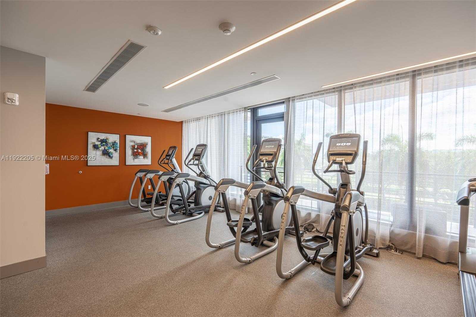 Small Image of Doral Number 23