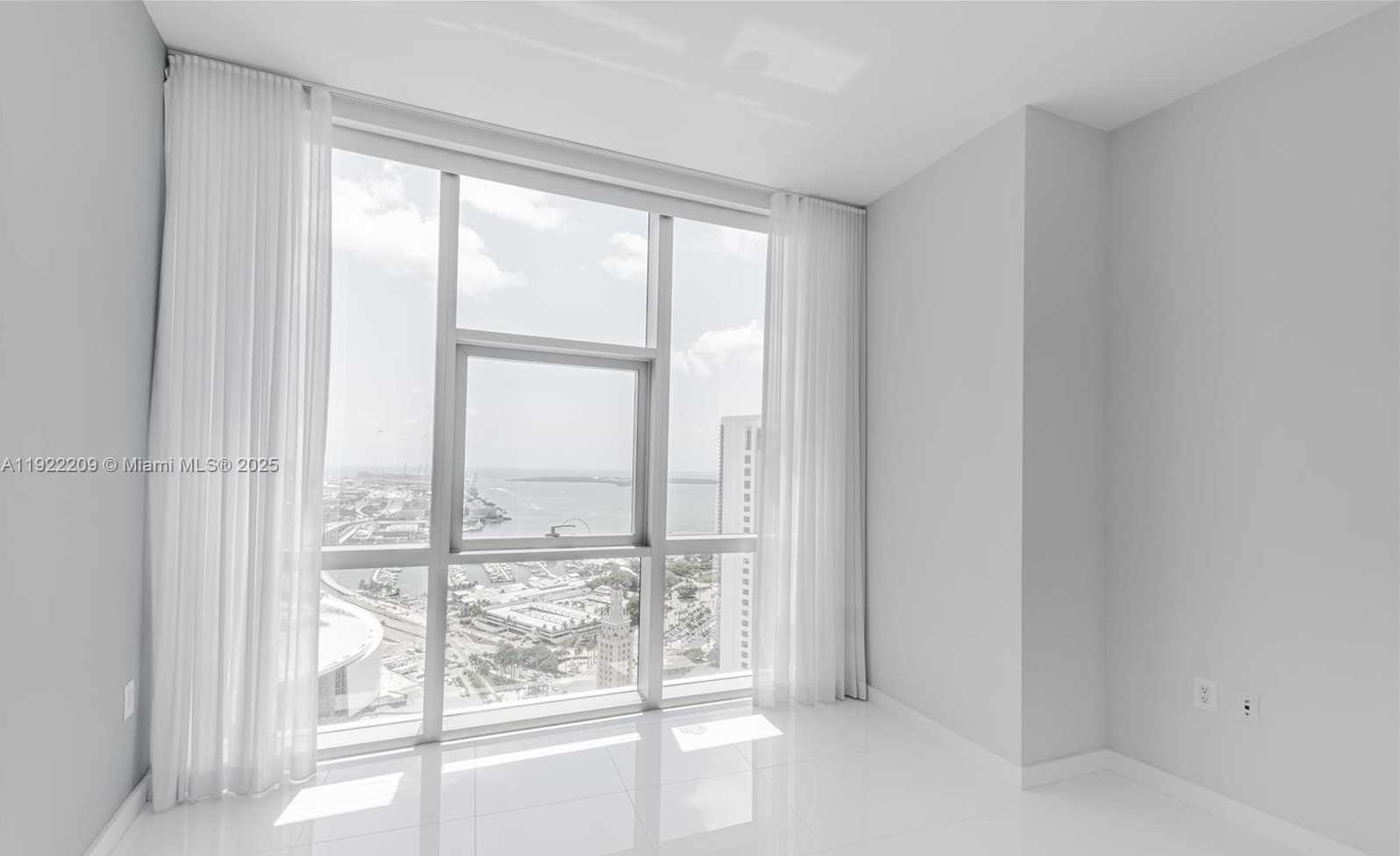 Small Image of 851 NORTH EAST 1ST AVE #3911, Miami Number 14