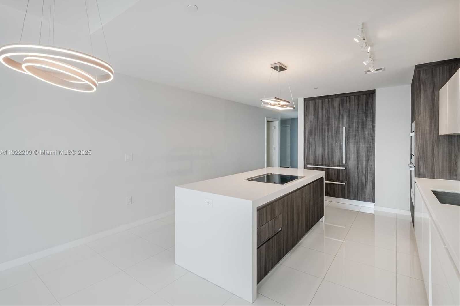 Small Image of 851 NORTH EAST 1ST AVE #3911, Miami Number 3