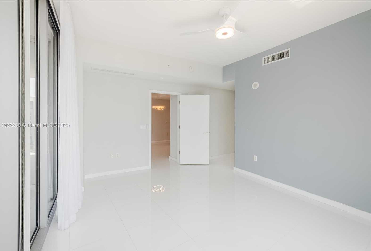 Small Image of 851 NORTH EAST 1ST AVE #3911, Miami Number 6