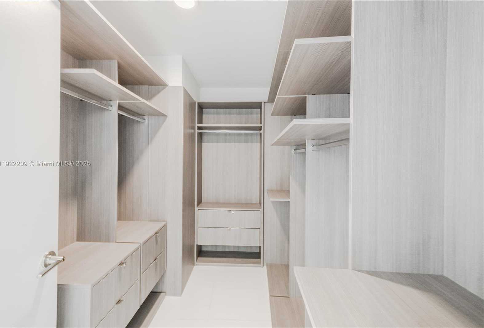 Small Image of 851 NORTH EAST 1ST AVE #3911, Miami Number 7