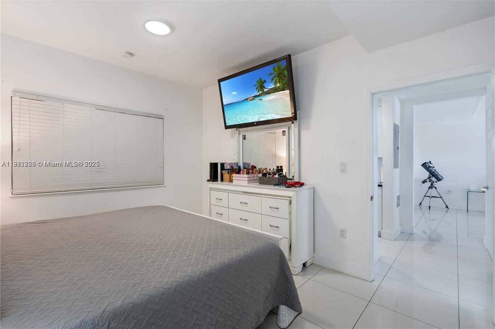 Small Image of 26116 SOUTH WEST 134TH PL, Homestead Number 27