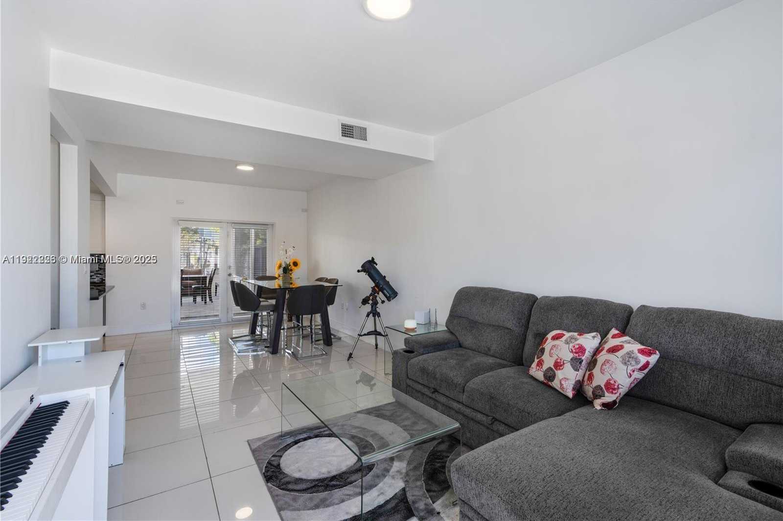 Small Image of 26116 SOUTH WEST 134TH PL, Homestead Number 3