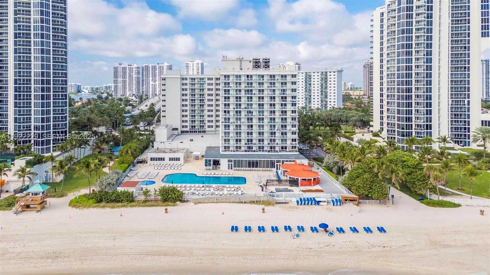 Small Image of 19201 COLLINS AVE #628, Sunny Isles Beach Number 4