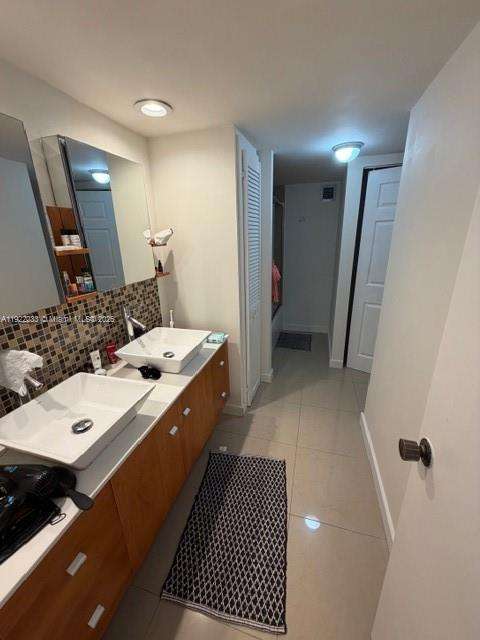 Small Image of 1833 SOUTH OCEAN DR #607, Hallandale Beach Number 21