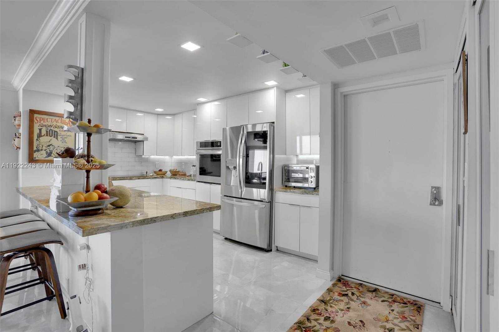 Small Image of 1149 HILLSBORO MILE #1011, Hillsboro Beach Number 12