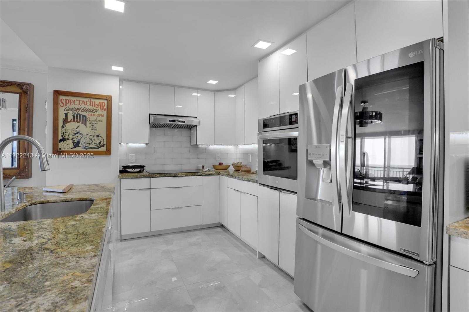 Small Image of 1149 HILLSBORO MILE #1011, Hillsboro Beach Number 13