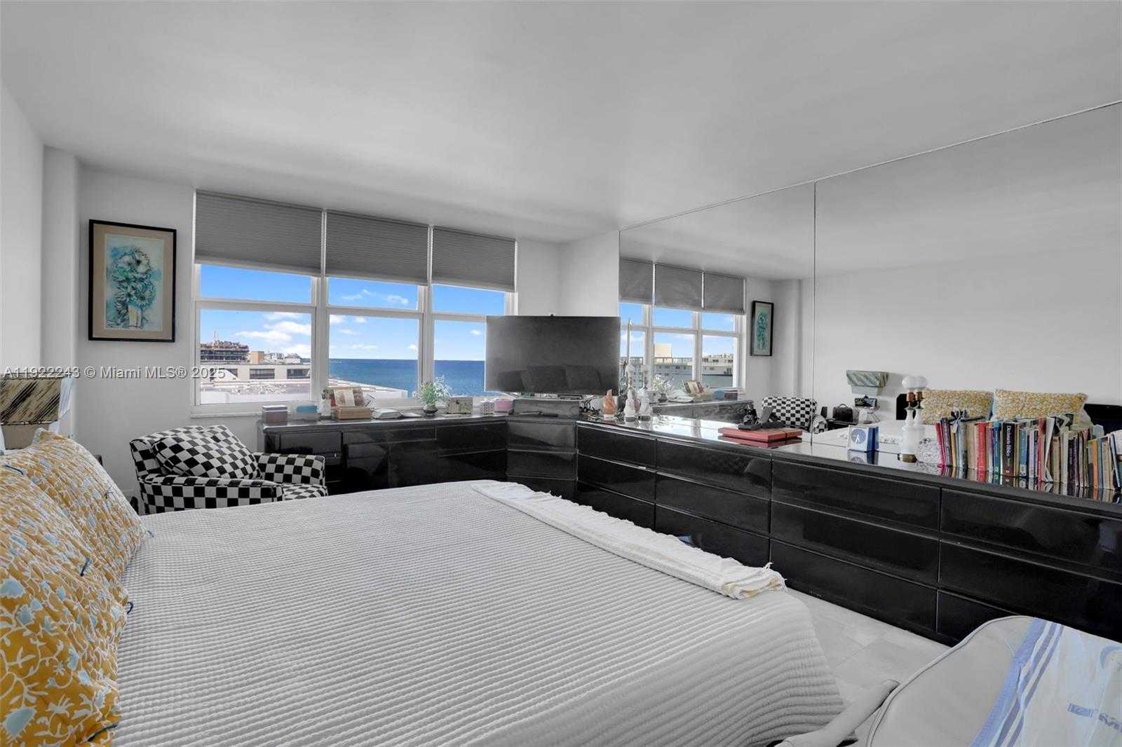 Small Image of 1149 HILLSBORO MILE #1011, Hillsboro Beach Number 30