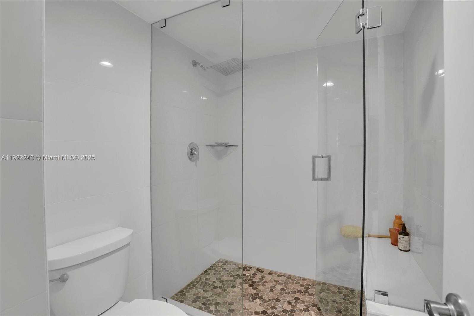 Small Image of 1149 HILLSBORO MILE #1011, Hillsboro Beach Number 33