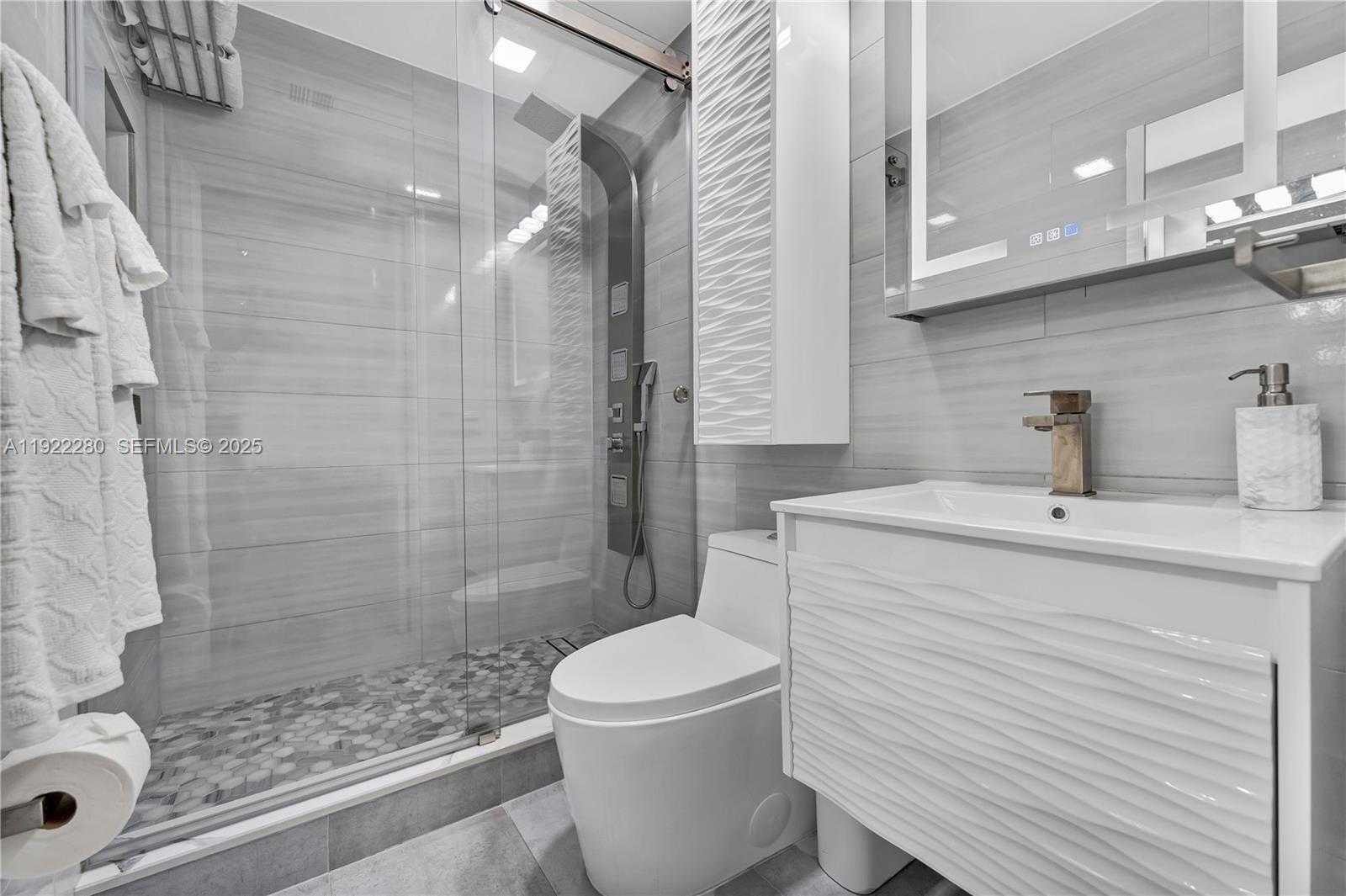 Small Image of 60 SOUTH WEST 13TH ST #3604, Miami Number 12