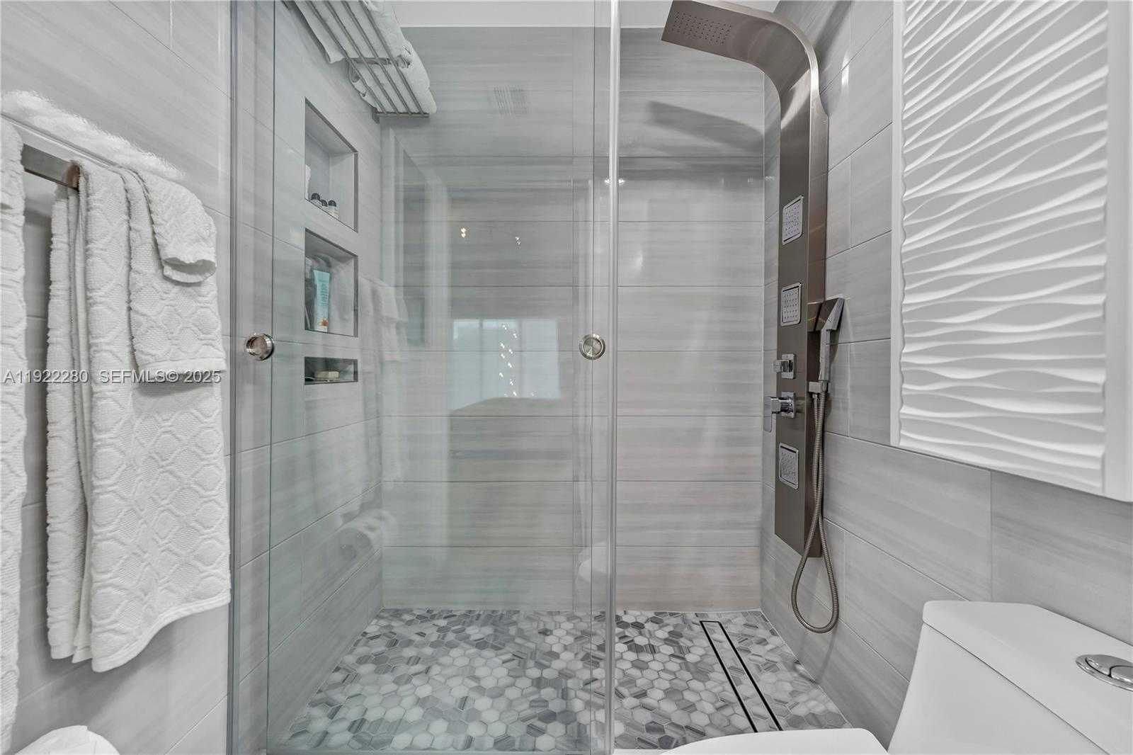 Small Image of 60 SOUTH WEST 13TH ST #3604, Miami Number 13