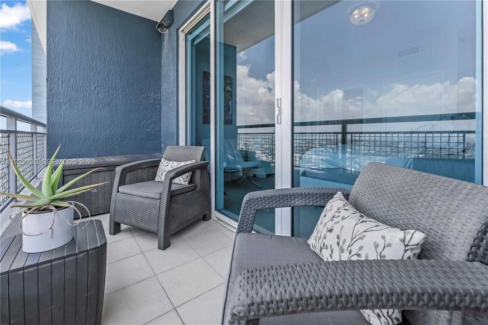 Small Image of 60 SOUTH WEST 13TH ST #3604, Miami Number 18