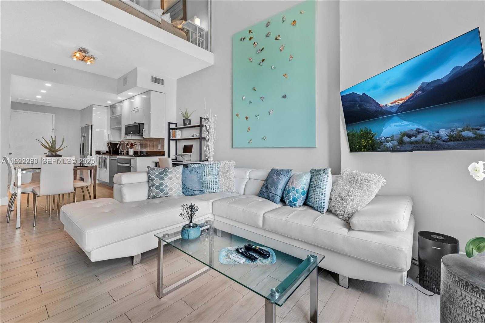 Small Image of 60 SOUTH WEST 13TH ST #3604, Miami Number 4