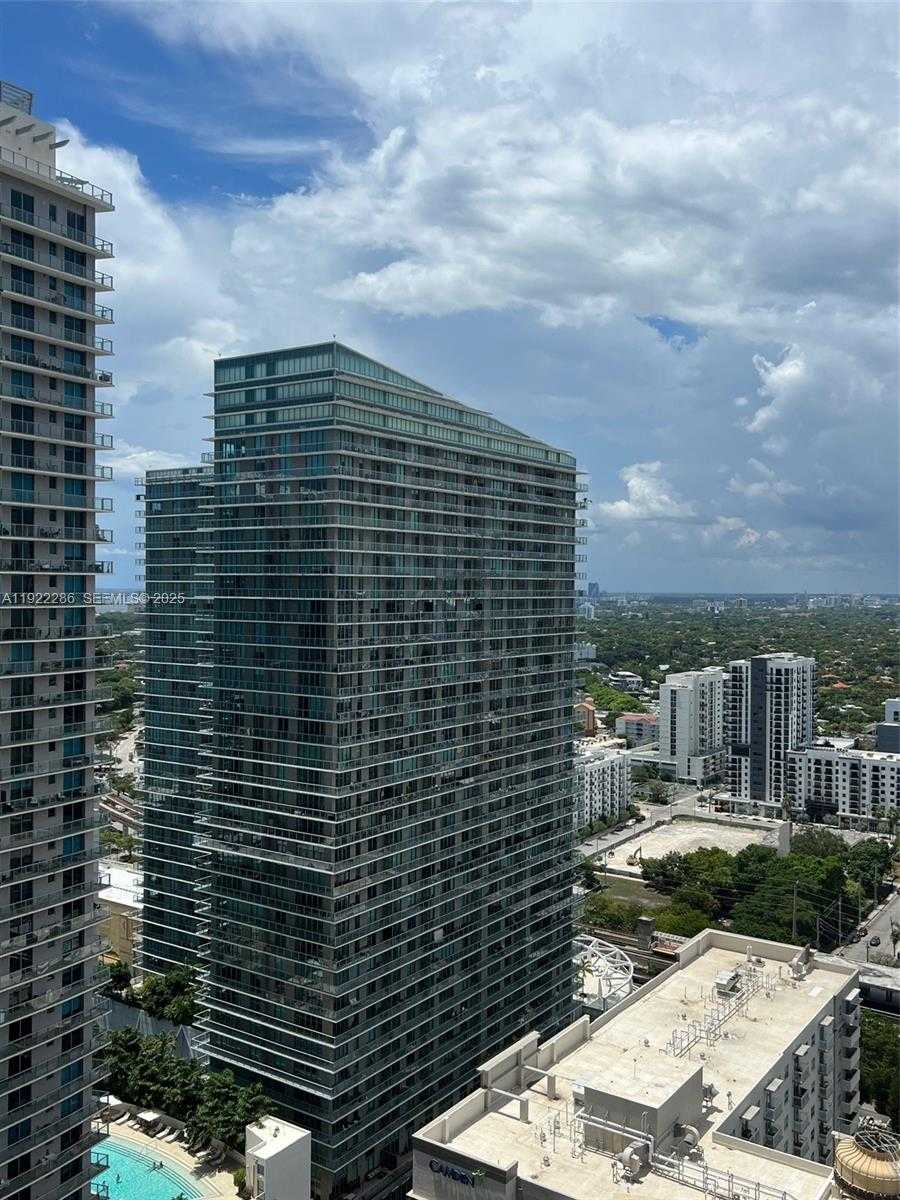 Small Image of 1000 BRICKELL PLZ #3211, Miami Number 7