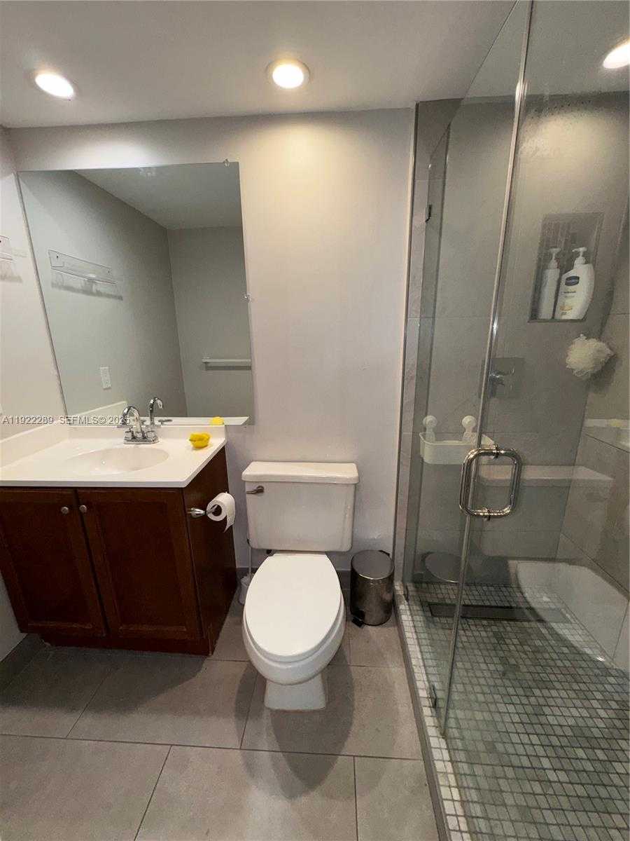 Small Image of 300 LAYNE BLVD #303, Hallandale Beach Number 16