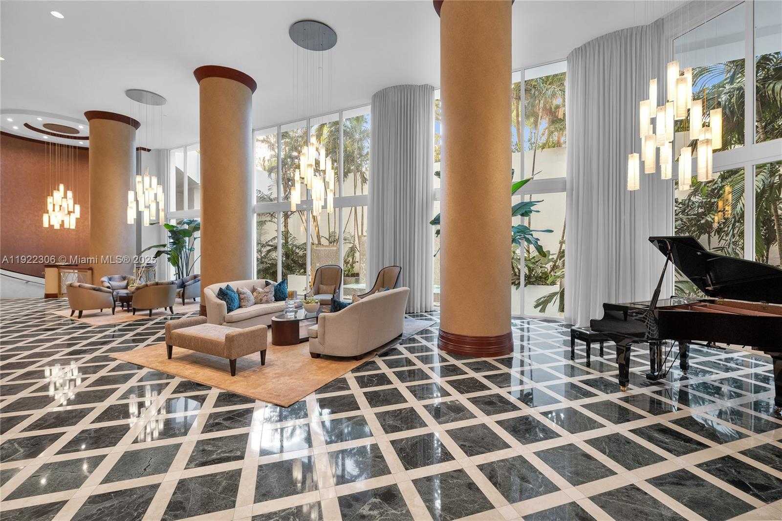 Small Image of 21050 POINT PL #2001, Aventura Number 4