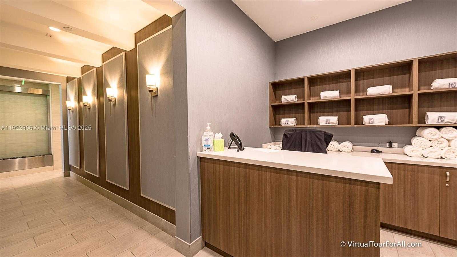 Small Image of 21050 POINT PL #2001, Aventura Number 50