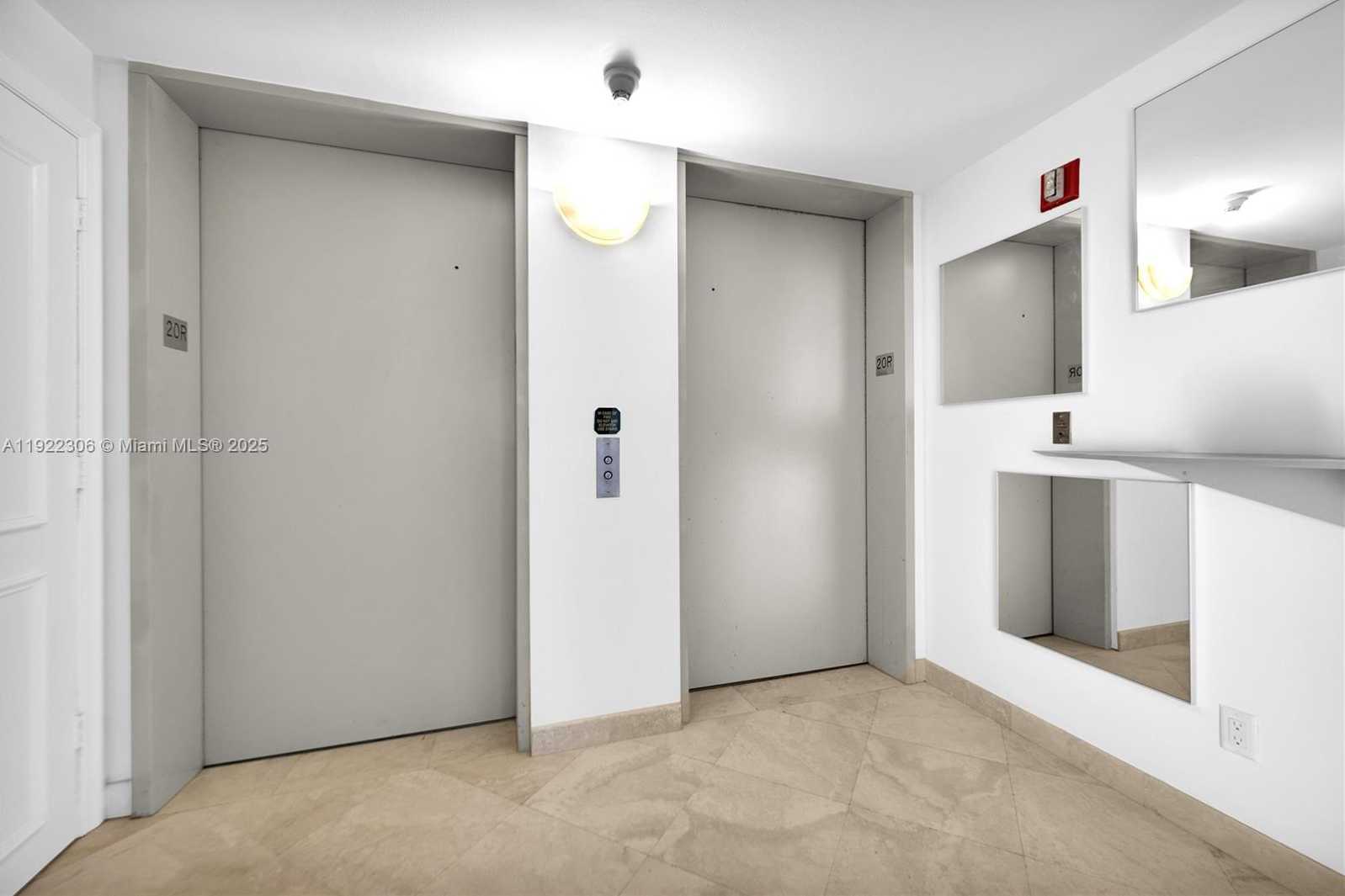 Small Image of 21050 POINT PL #2001, Aventura Number 9