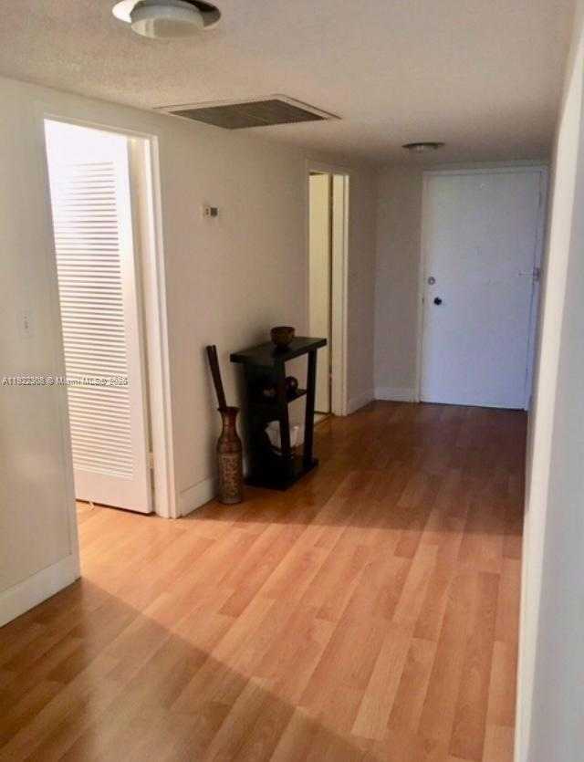 Small Image of 900 BAY DR #513, Miami Beach Number 5